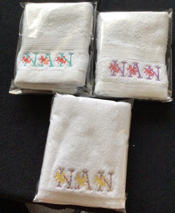 Floral themed: Embroidered Face cloth. - Image 4