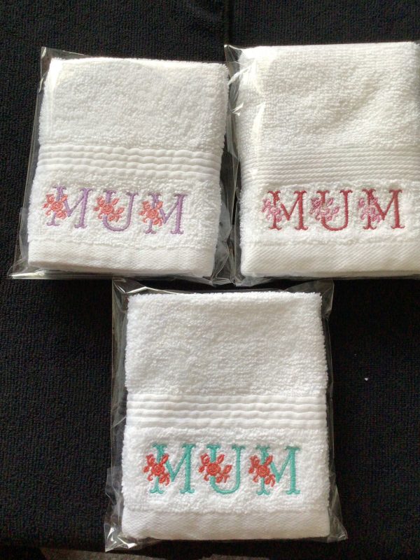 Floral themed: Embroidered Face cloth. - Image 6